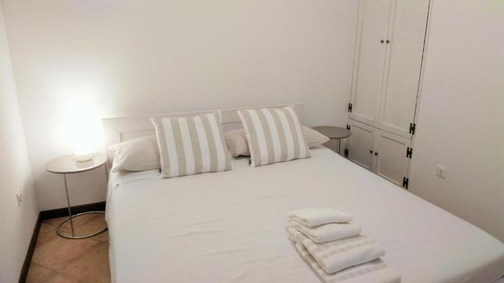 Rooms Livia Trogir Buitenkant foto