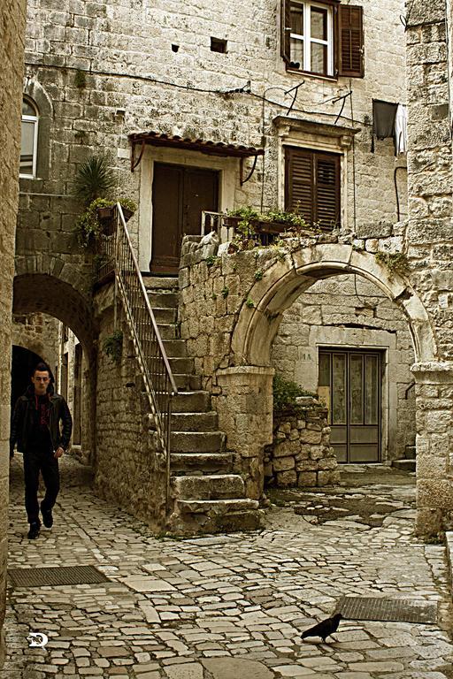 Rooms Livia Trogir Buitenkant foto