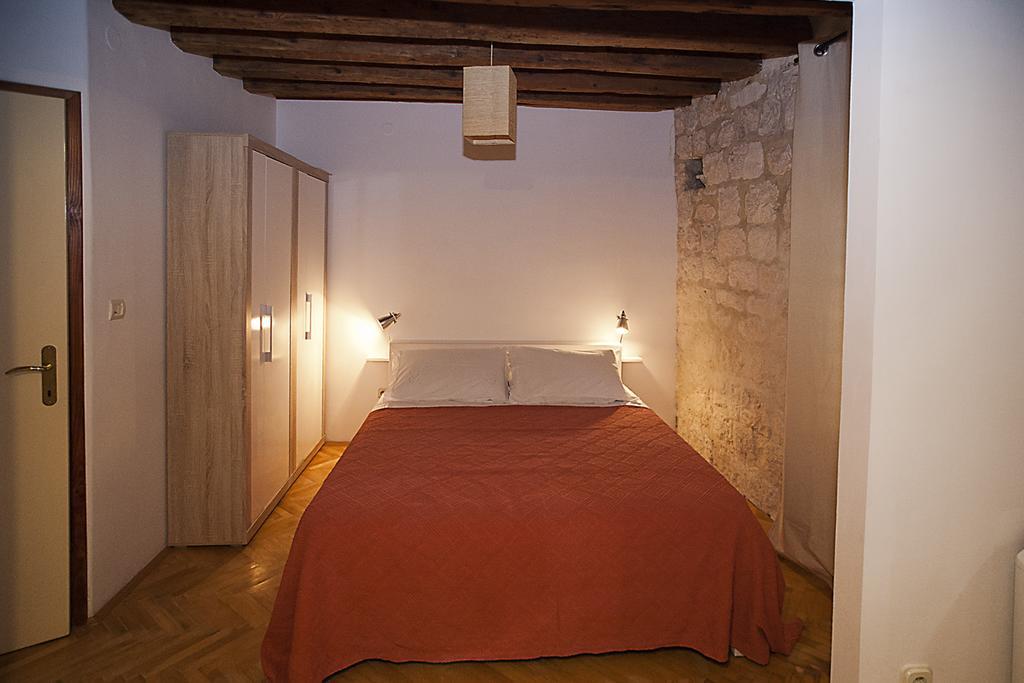 Rooms Livia Trogir Kamer foto
