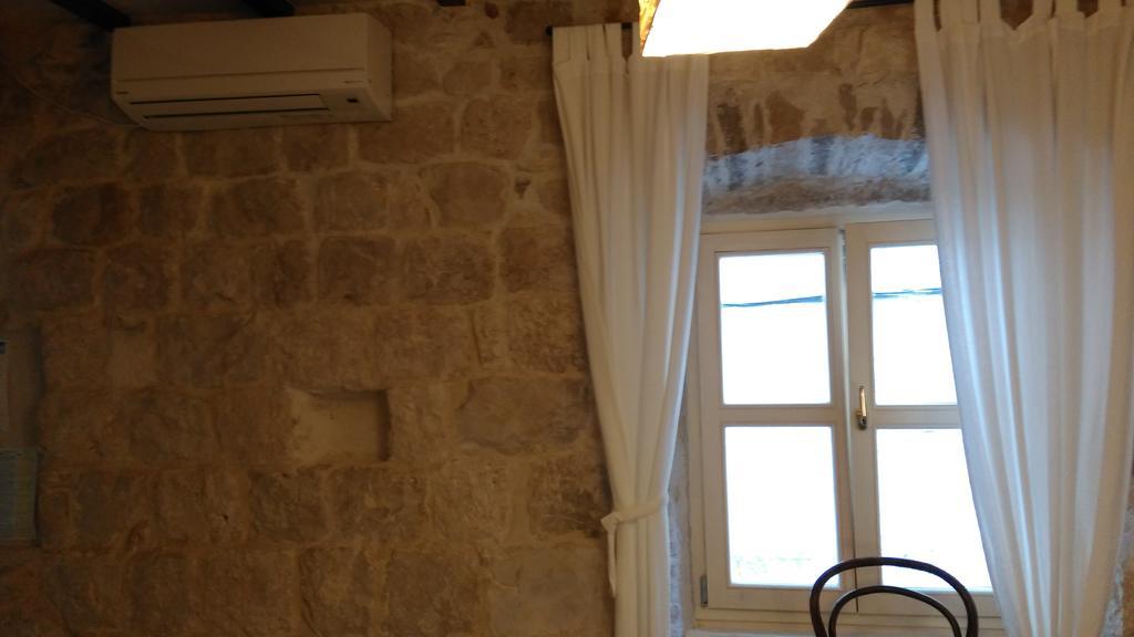 Rooms Livia Trogir Buitenkant foto