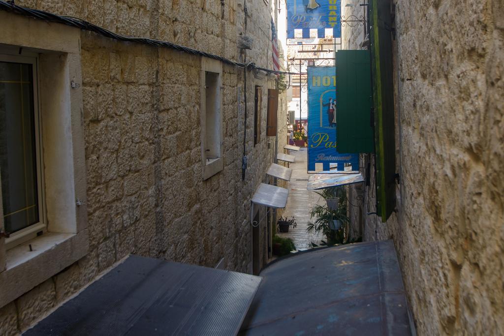 Rooms Livia Trogir Kamer foto