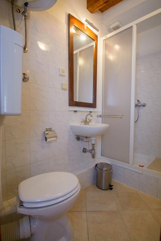 Rooms Livia Trogir Kamer foto