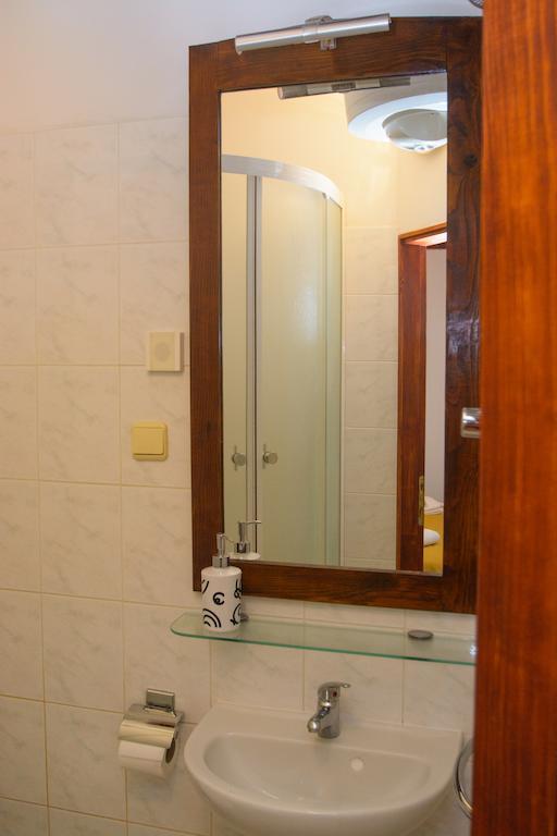 Rooms Livia Trogir Kamer foto