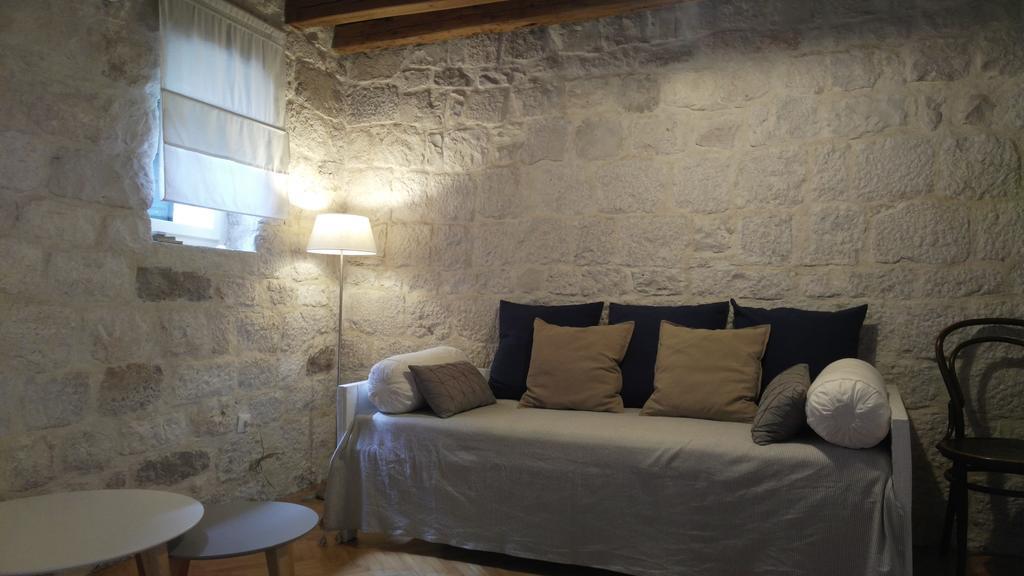 Rooms Livia Trogir Buitenkant foto