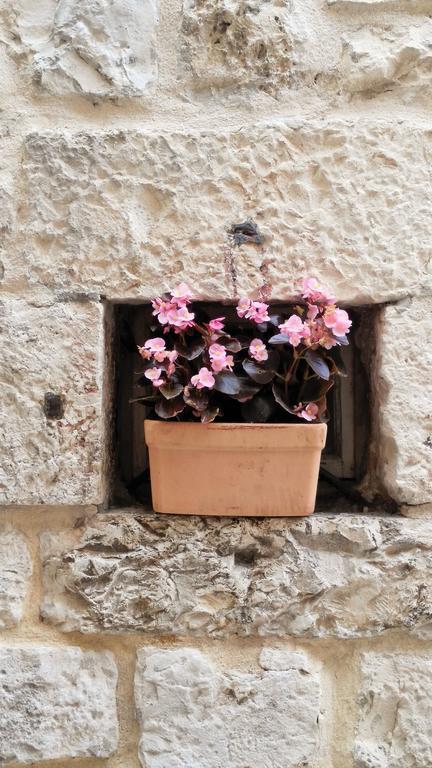 Rooms Livia Trogir Buitenkant foto